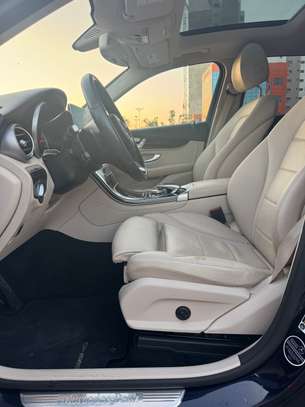 MERCEDES GLC 300 2018 image 11