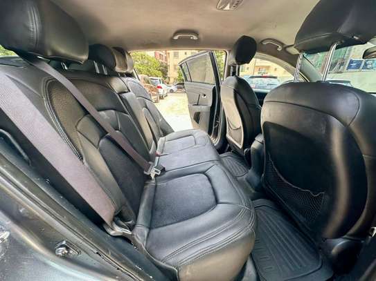 Kia sportage 2011 image 5