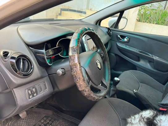 Clio 4 image 10