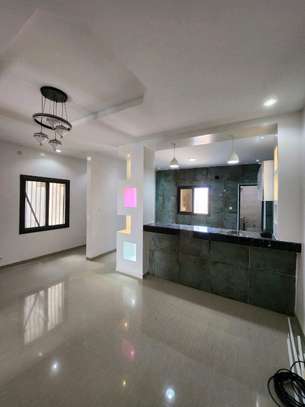 Appartement f3 de 2 chambres et salon aux mamelles image 3
