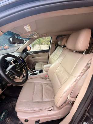 Location Jeep Cherokee image 3