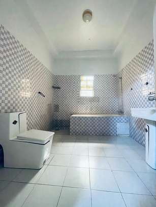 Appartement spacieux à Liberté 6 Extension image 8