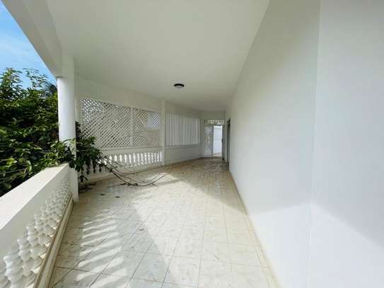 Villa aux Almadies idéal pour Ambassade image 10