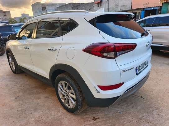 HYUNDAI TUCSON 2017 image 3
