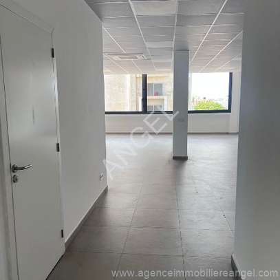 Ref_7096_PL Location de plateaux de bureaux à Mermoz – image 7