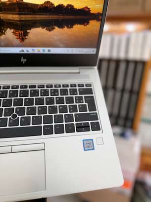 HP ELITEBOOK 830 G6 image 4