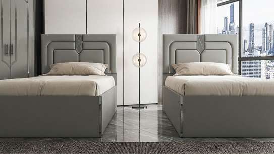 CHAMBRE A COUCHER 2LITS JUMEAUX 6BATTANTS 4PIECES GRIS image 3
