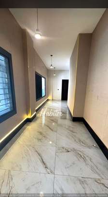 Appartement à louer au Point E image 7