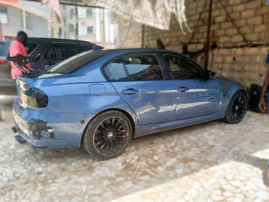 BMW Série 3 E90 328i SPORT image 6