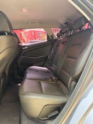 Hyundai Tucson image 6