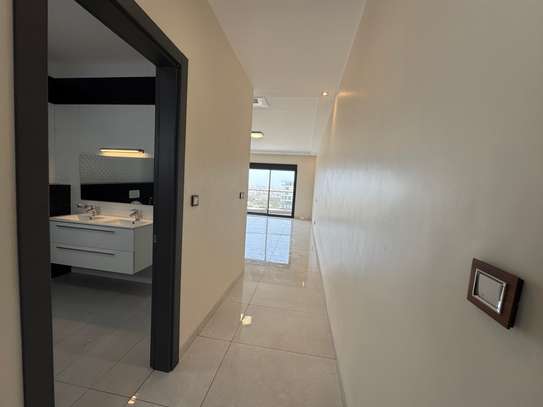 APPARTEMENT F5 - POINT E image 9