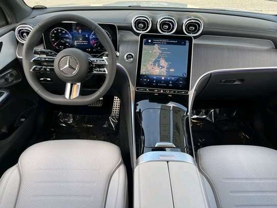 Mercedes_benz model GLC  2026 image 3