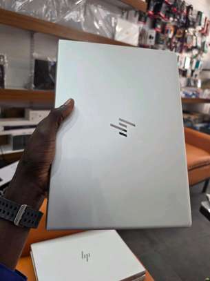 HP elitebook 840 G6 image 3