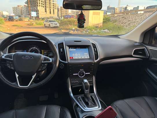 Ford Edge Titanium image 8