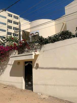 Une belle Villa à louer aux Almadies image 4
