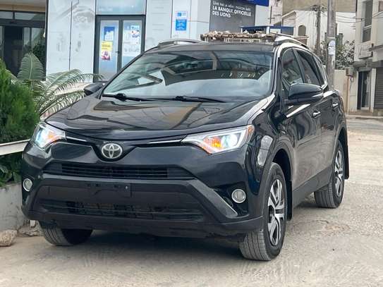 Toyota Rav4 2017 image 2