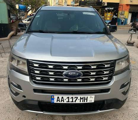 Ford Explorer XLT 2017 image 1