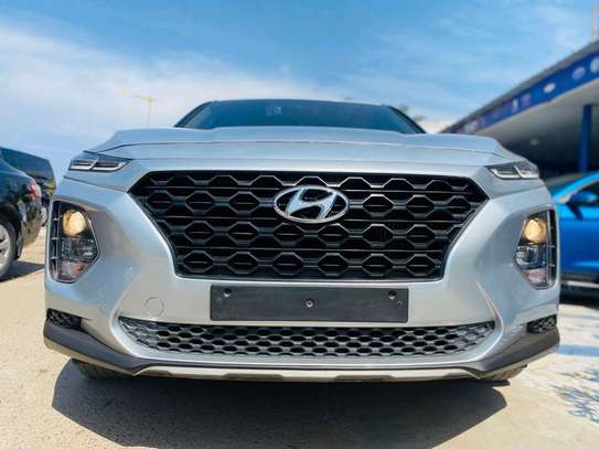 Hyundai santafe 18 19 image 2