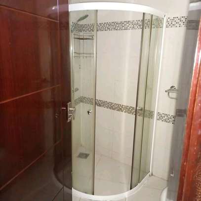 STUDIO MEUBLÉ À LOUER À MERMOZ JUSTE DERRIÈRE KFC image 1