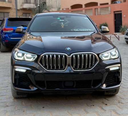 BMW X6 M50i Année 2022 Full Options image 2
