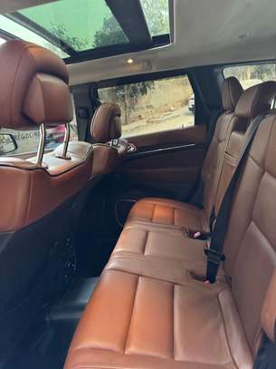 Jeep grand Cherokee submitt image 12