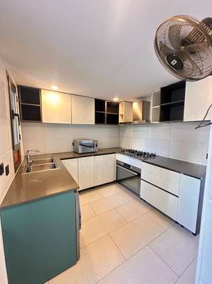 Duplex à louer aux Almadies image 7