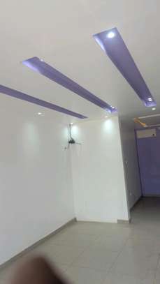 Magasin à louer à Sacre Cœur 3 sur les 2 voies image 3