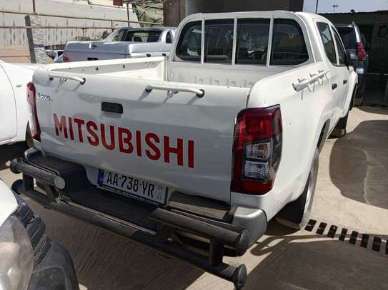MITSUBISHI L 200  2024 image 7