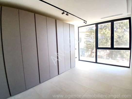 Ref_2811_PL_ Duplex avec terrasse  à louer aux Almadies image 2