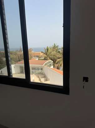 Appartement F3 Neuf à louer aux Almadies image 3