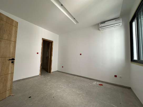 Appartement neuf en cours de finition à Yoff image 4