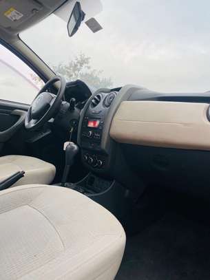 Renault Duster 2017 image 13