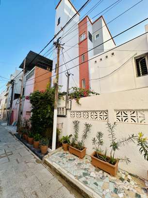 Charmant 4 pièces meublé climatisé et fonctionnel à Dakar image 3