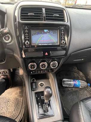 Mitsubishi RVR image 6