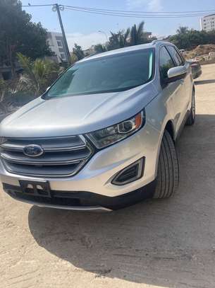 Ford Edge titanium année 2018, 4 cylindre image 3