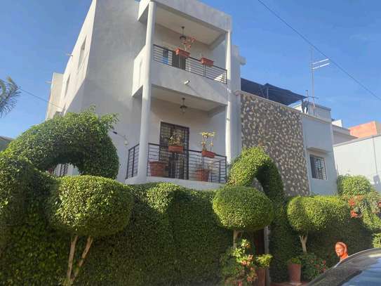 une villa louer mermoz image 1