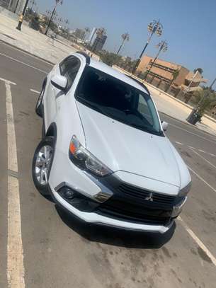 Mitsubishi rvr image 2