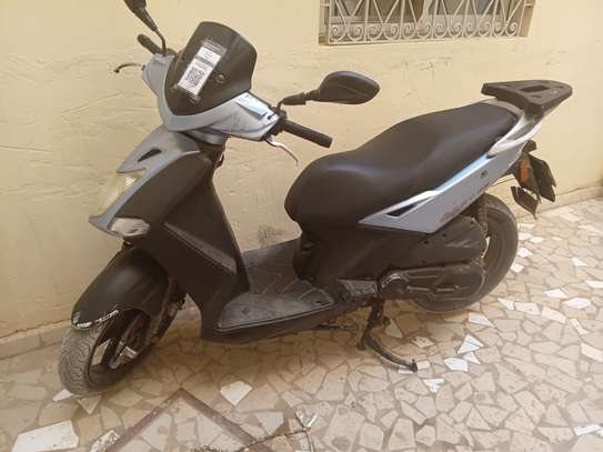 Kymco Agility 150cc noir bleu scooter urbain image 2
