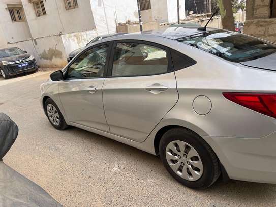Hyundai Accent Se image 2