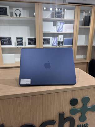 MacBook Neo - A18 Pro| 8GB RAM | 256 image 2