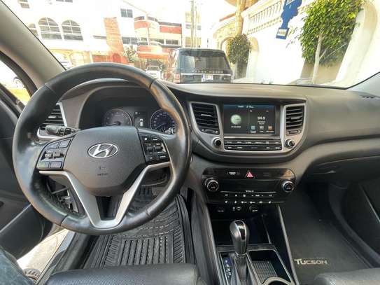 Hyundai Tucson image 9
