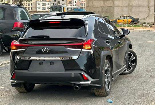 LEXUS UX 200 SPORT 2021 FULL image 12