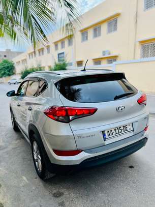 Hyundai Tucson 2017 Limited image 2