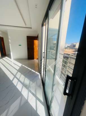 Appartement de type F4 à louer Ngor Virage image 12