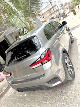 Mitsubishi Outlander 2020 image 7