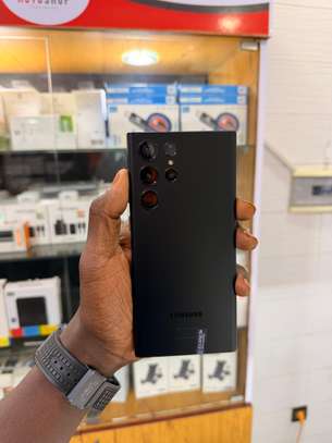 Samsung Galaxy S22 Ultra image 1