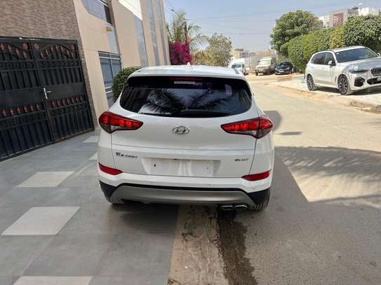 Hyundai Tucson 2.0D 2018 venant Corée image 11