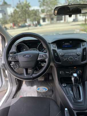 Ford Focus image 10