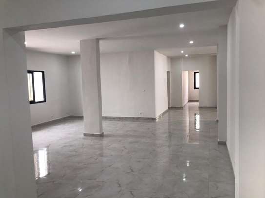 Almadies villa à usage de bureaux image 3