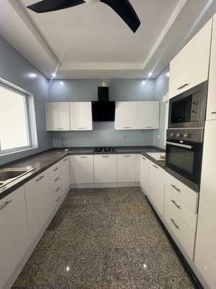 Bel appartement de 3 chambres à louer mamelle image 8